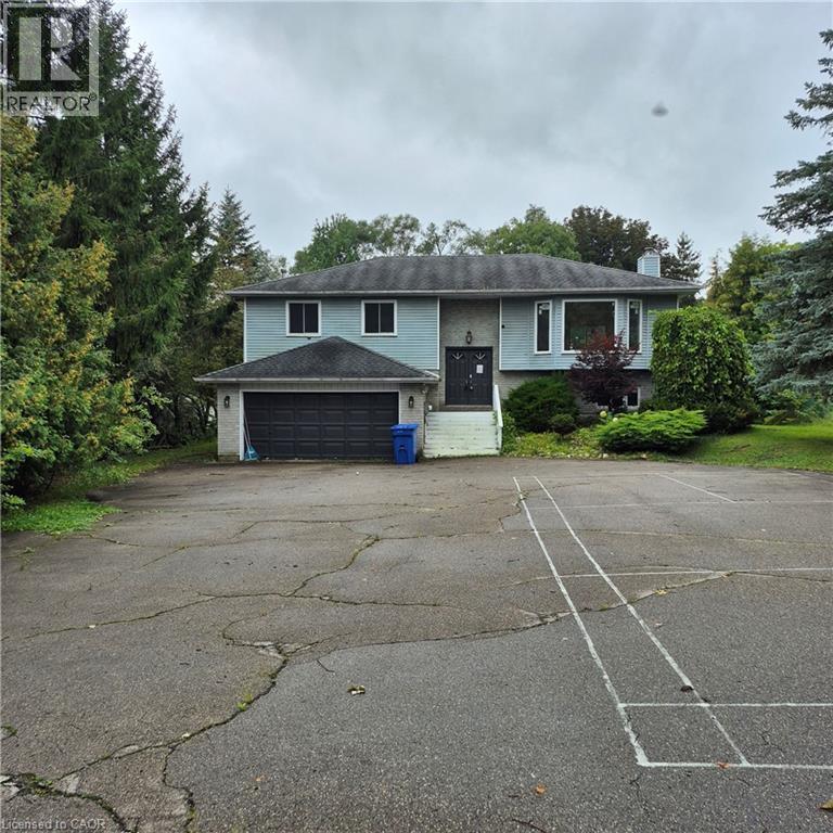 11 BROCK Road S — photo 3