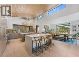 Pantry - 721 Pinehaven Court, Kelowna, BC V1V2Y3 Photo 10