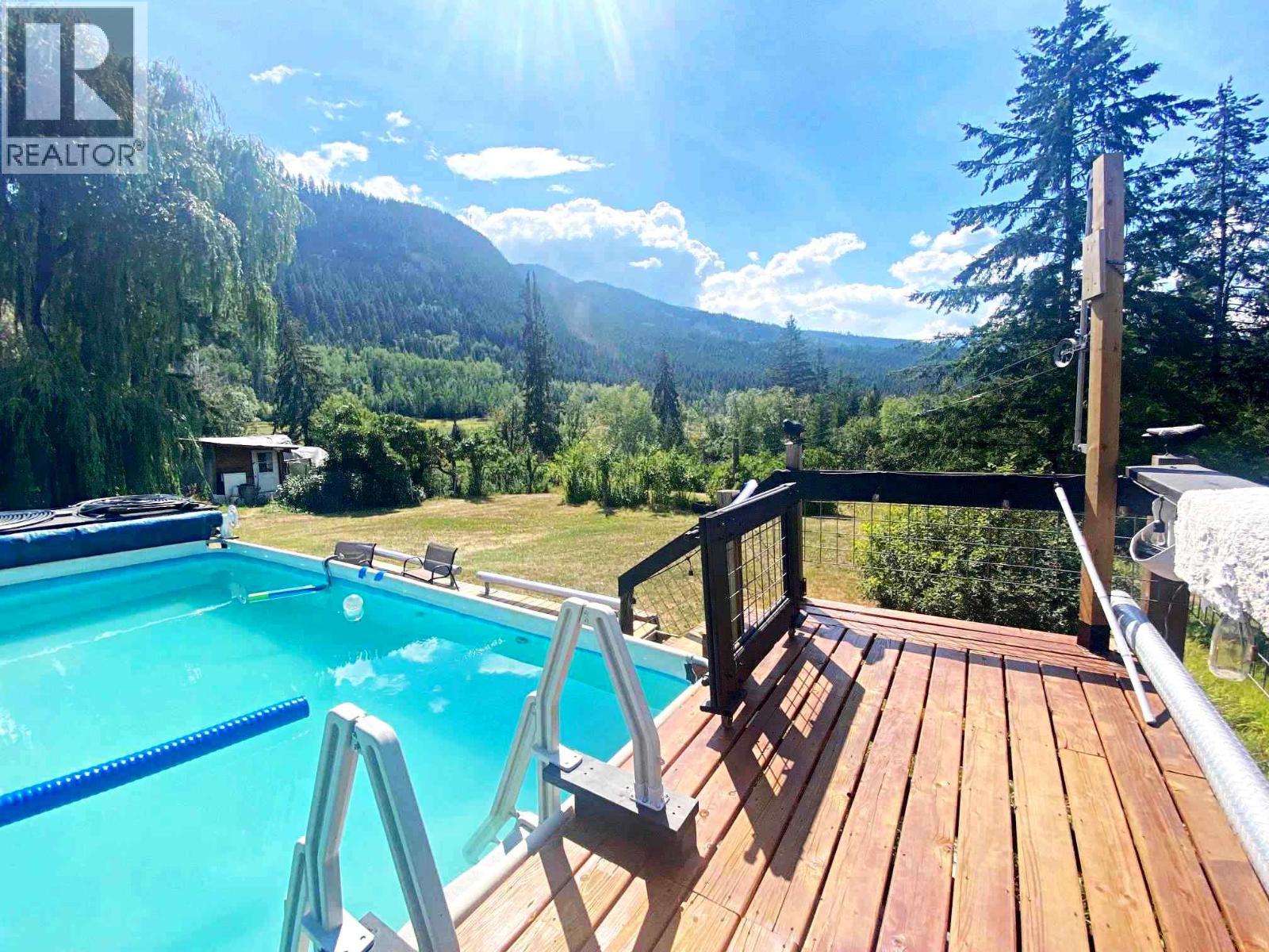 3320 Birch Island Lost Creek Road, Clearwater