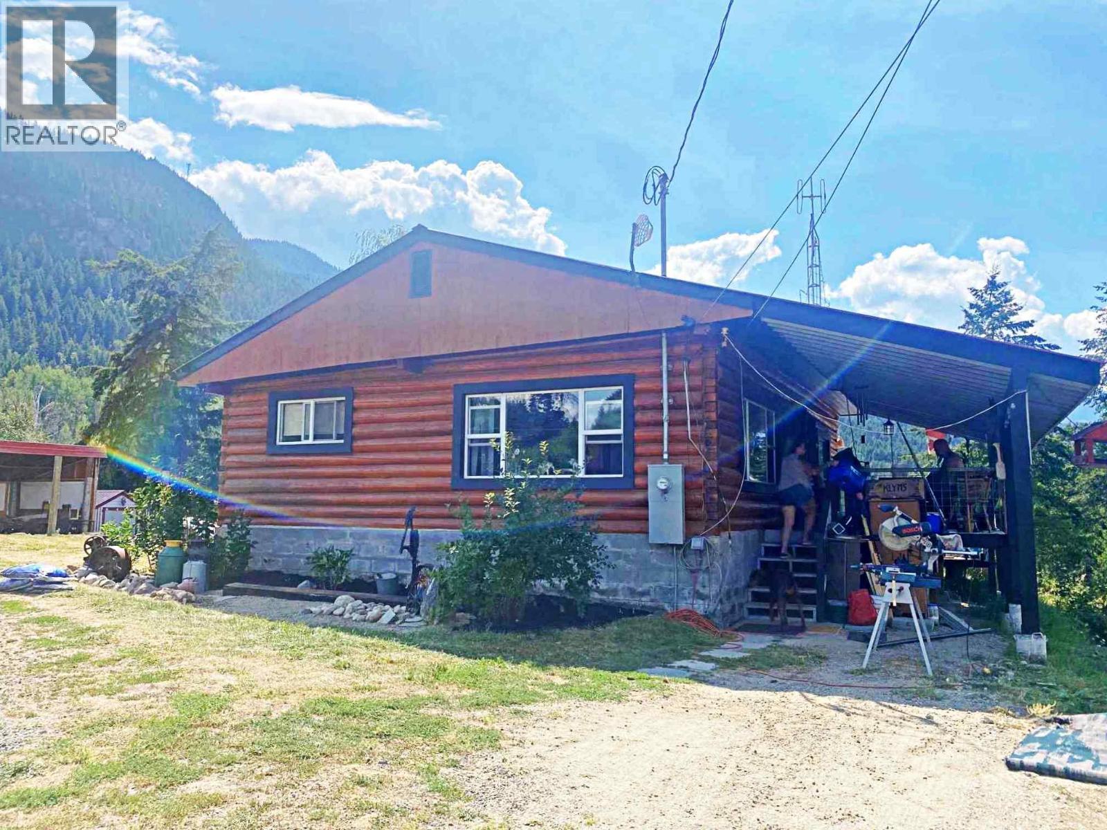 3320 Birch Island Lost Creek Road, Clearwater