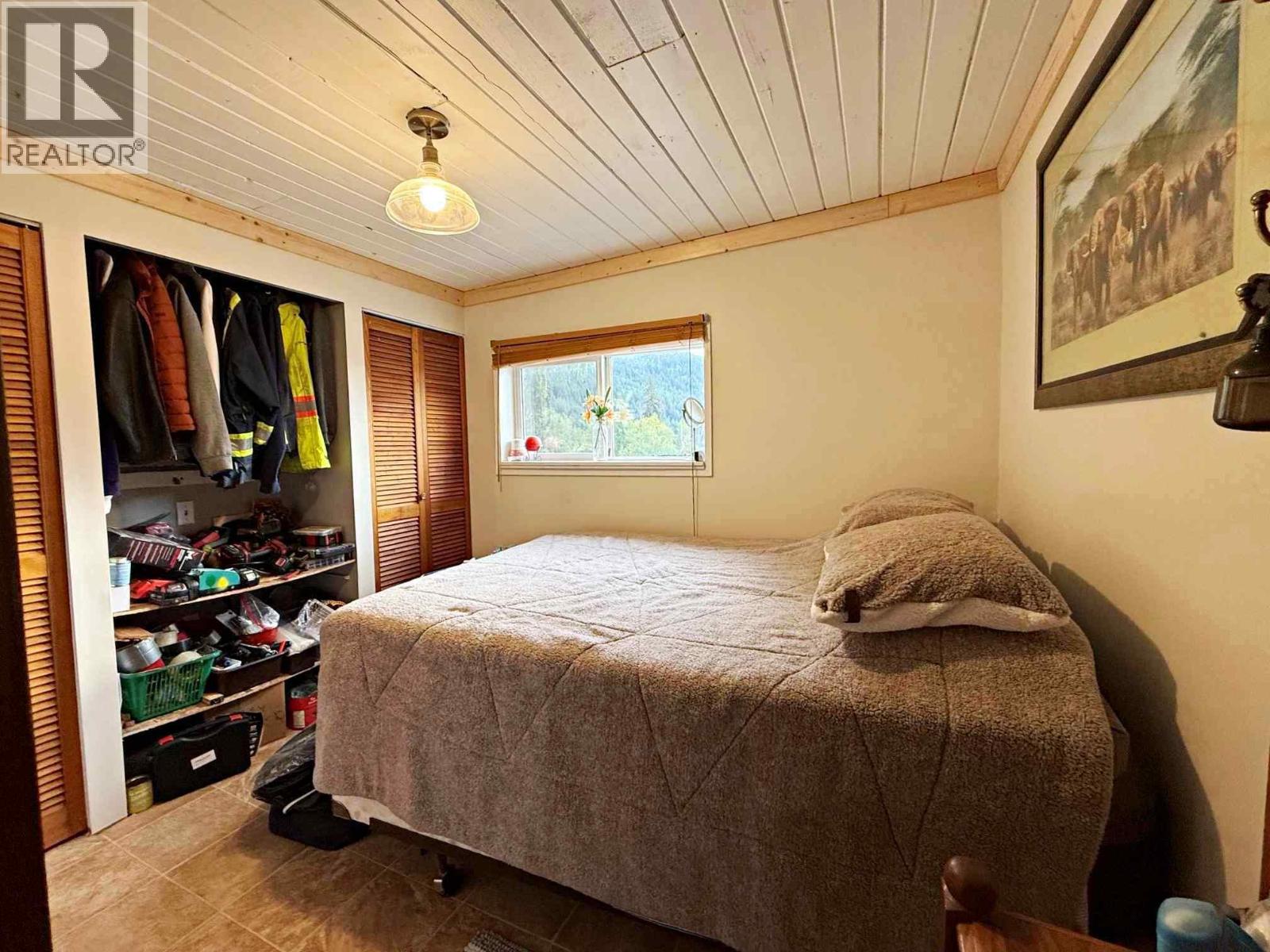 3320 Birch Island Lost Creek Road, Clearwater