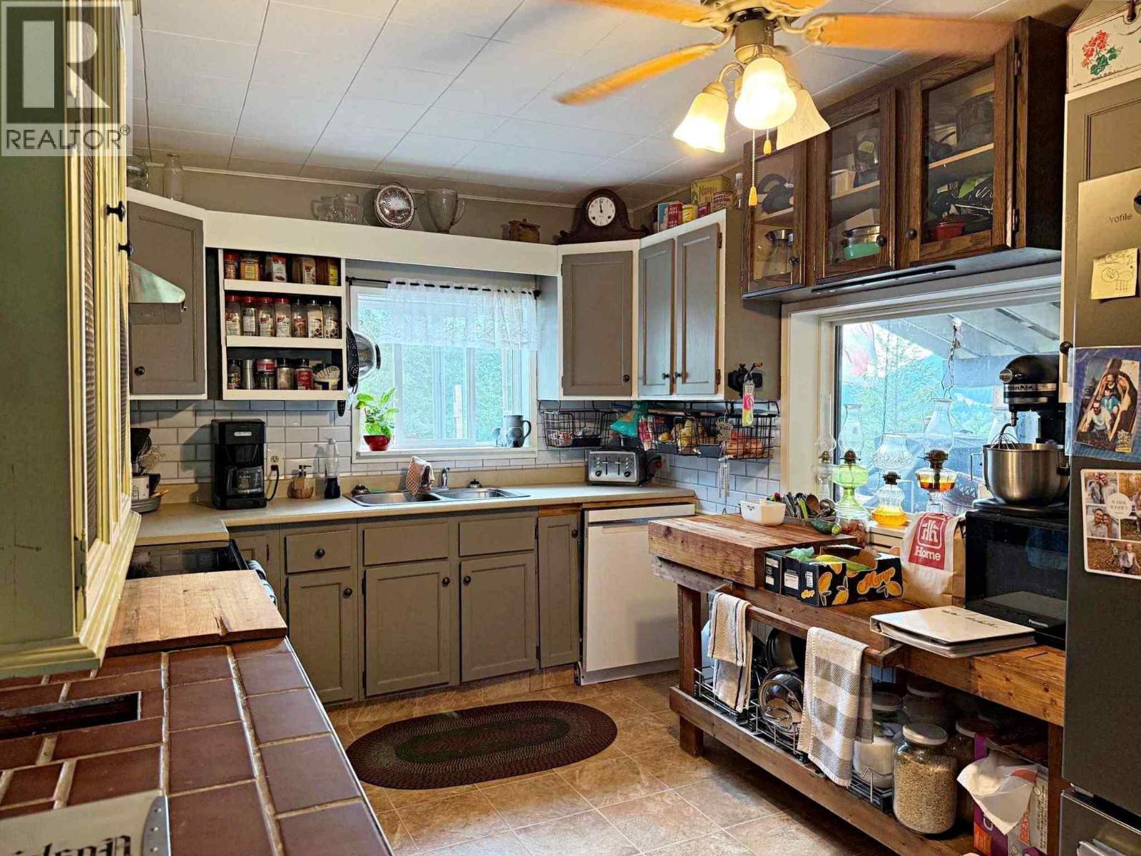 3320 Birch Island Lost Creek Road, Clearwater