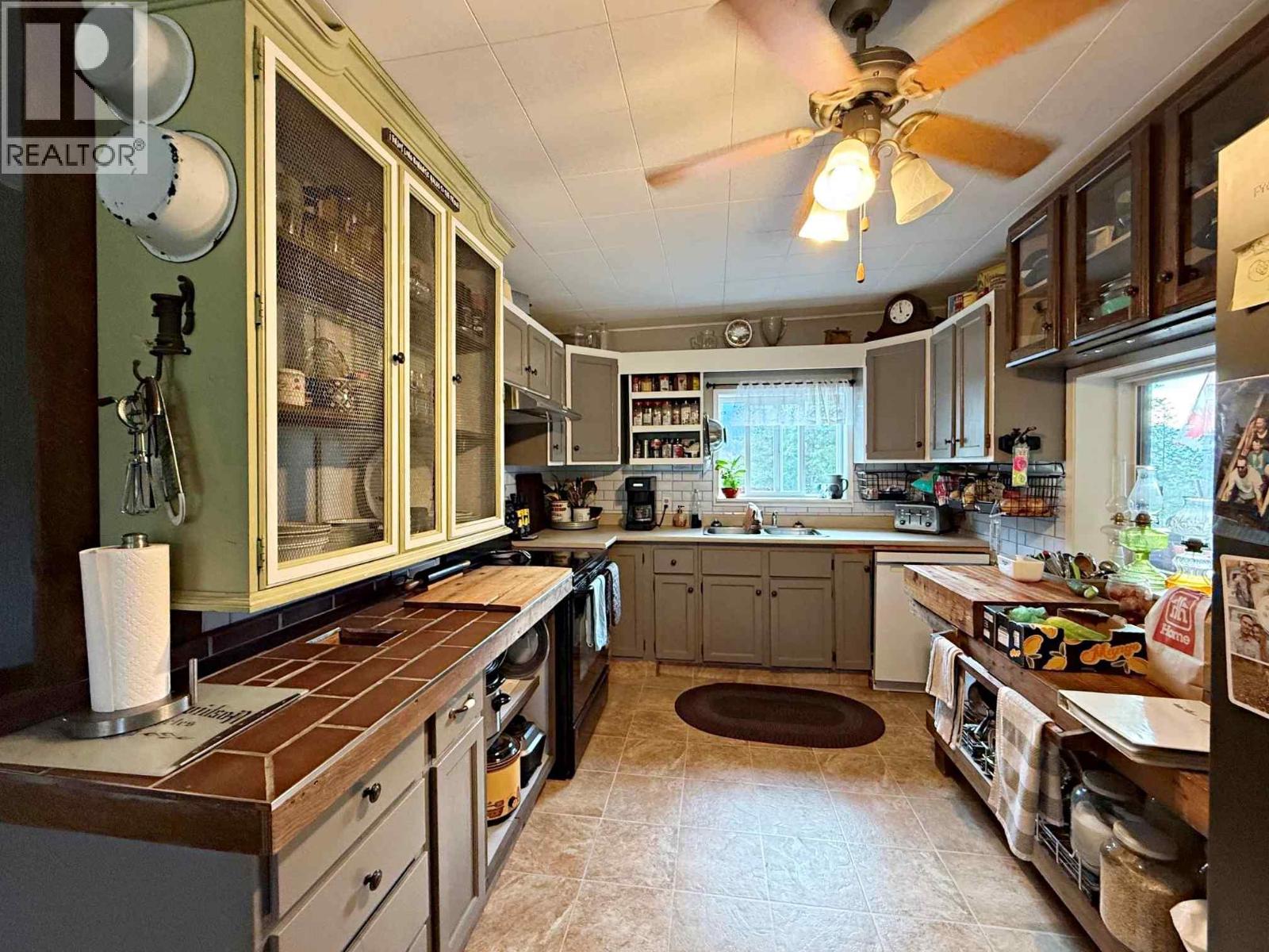 3320 Birch Island Lost Creek Road, Clearwater