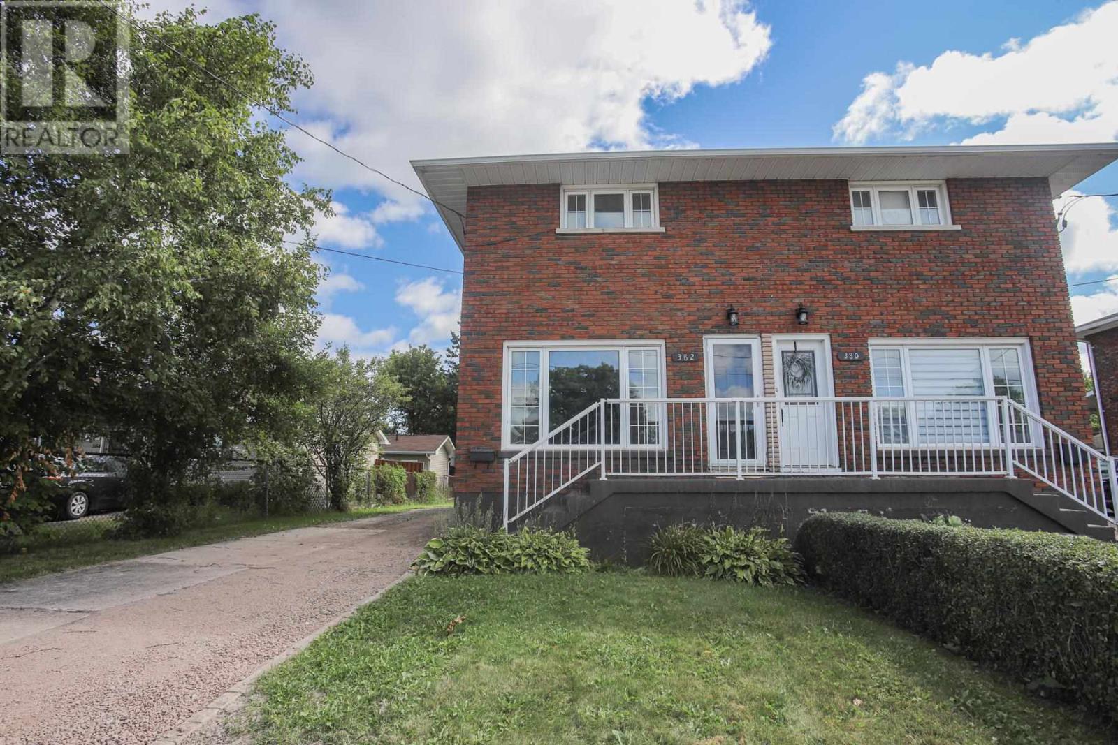 382 Farwell TER, Sault Ste. Marie — photo 4