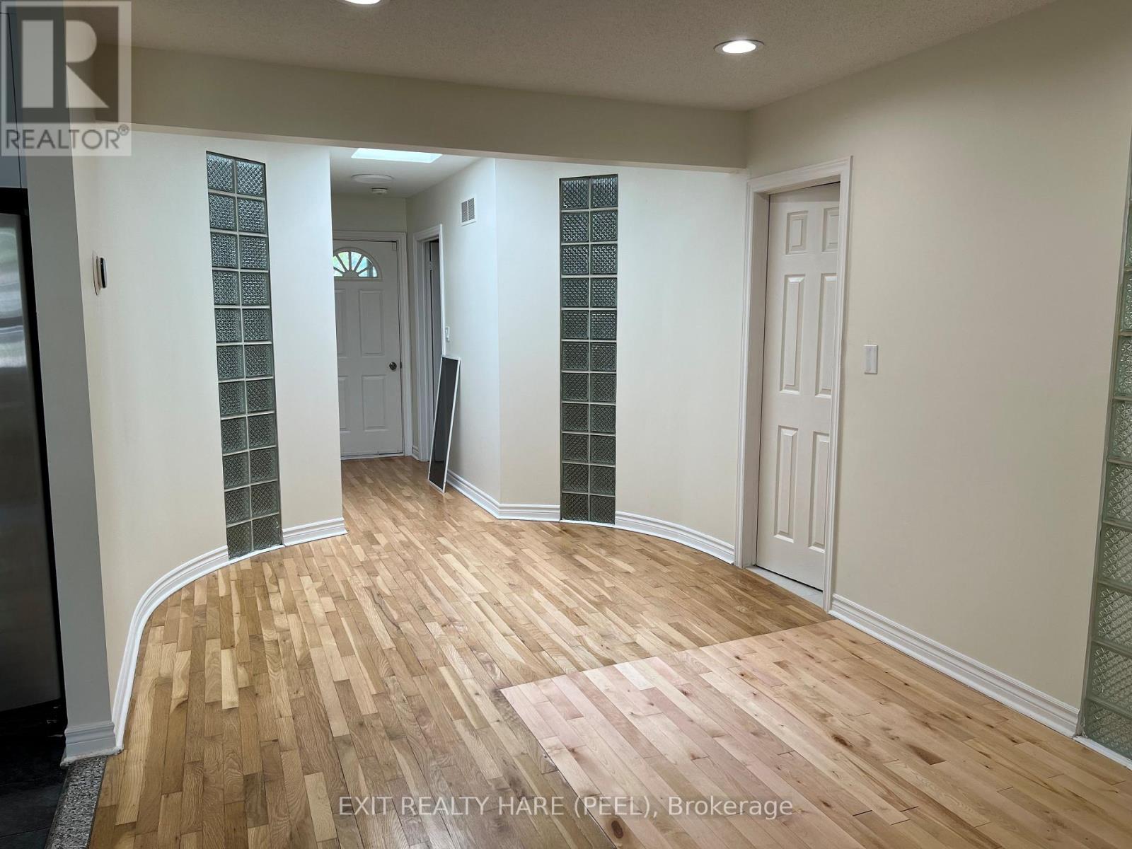 7698 KIPLING AVENUE, Vaughan (Vaughan Grove) — photo 4
