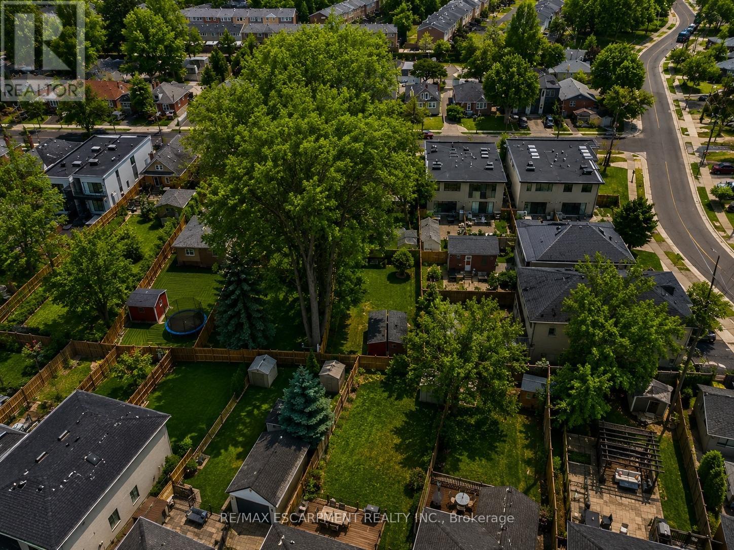 43 BROADVIEW AVENUE - Image 24