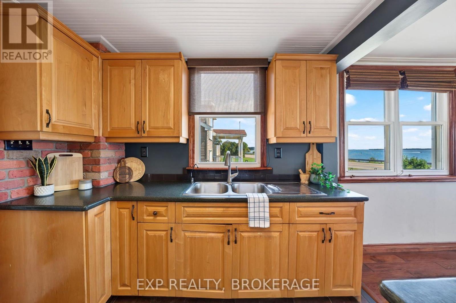 5157 BATH ROAD, Loyalist (Lennox and Addington - South) — photo 4