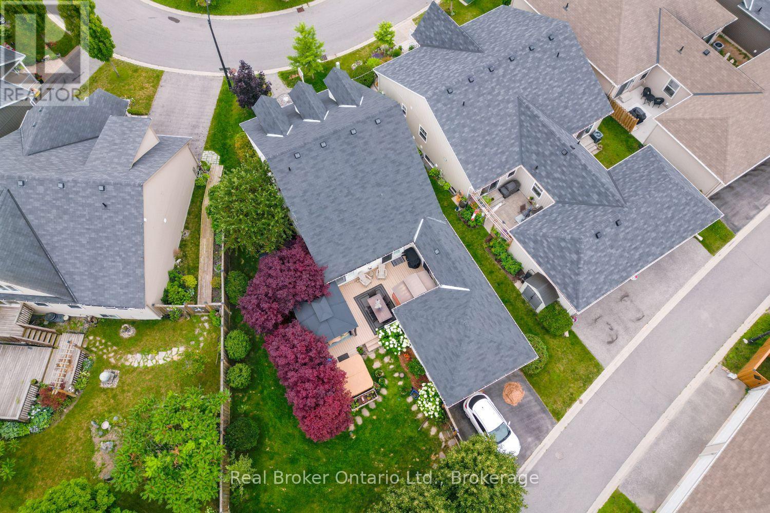11 GREENAWAY CIRCLE - Image 34