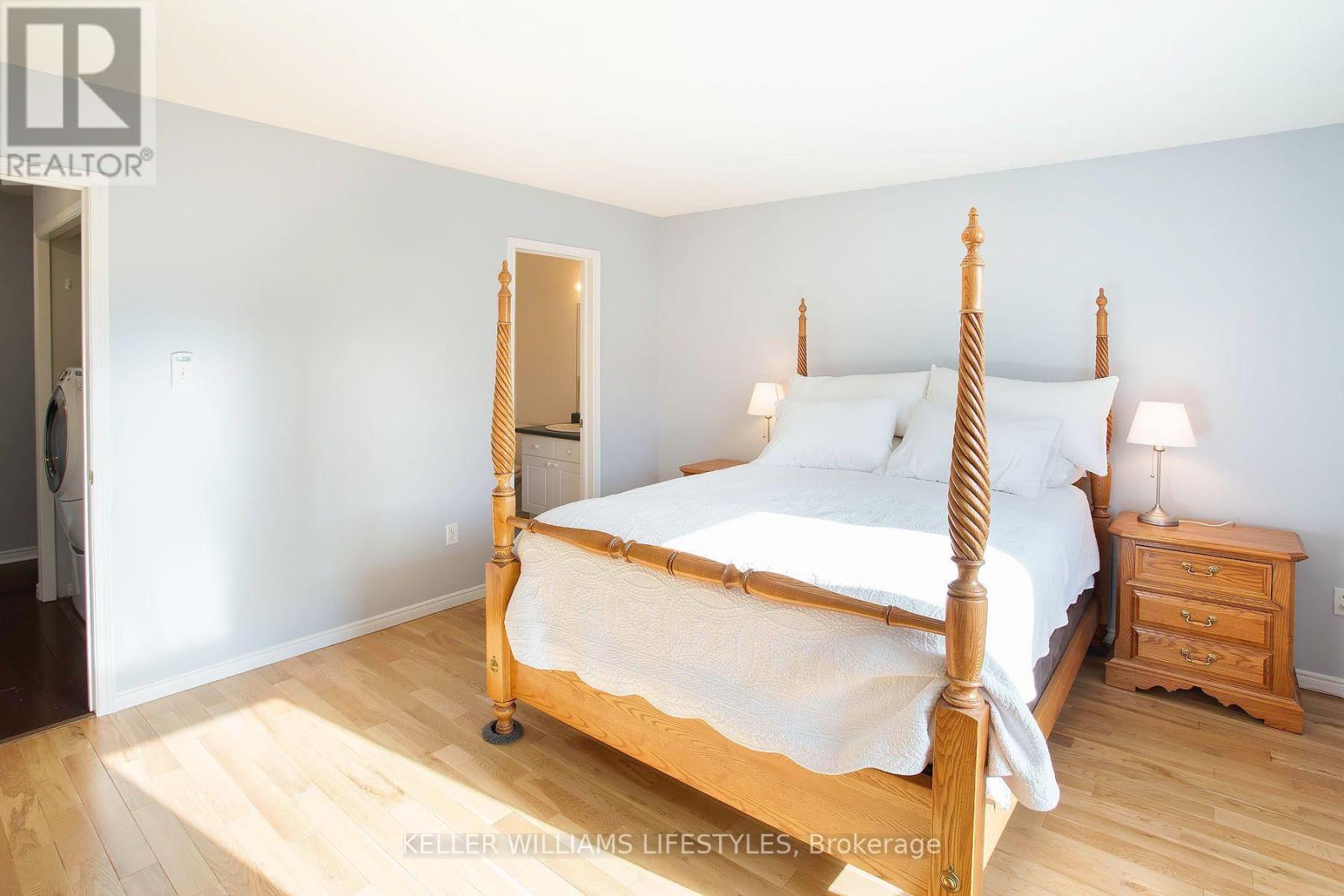 #21 861 SHELBORNE STREET - 14