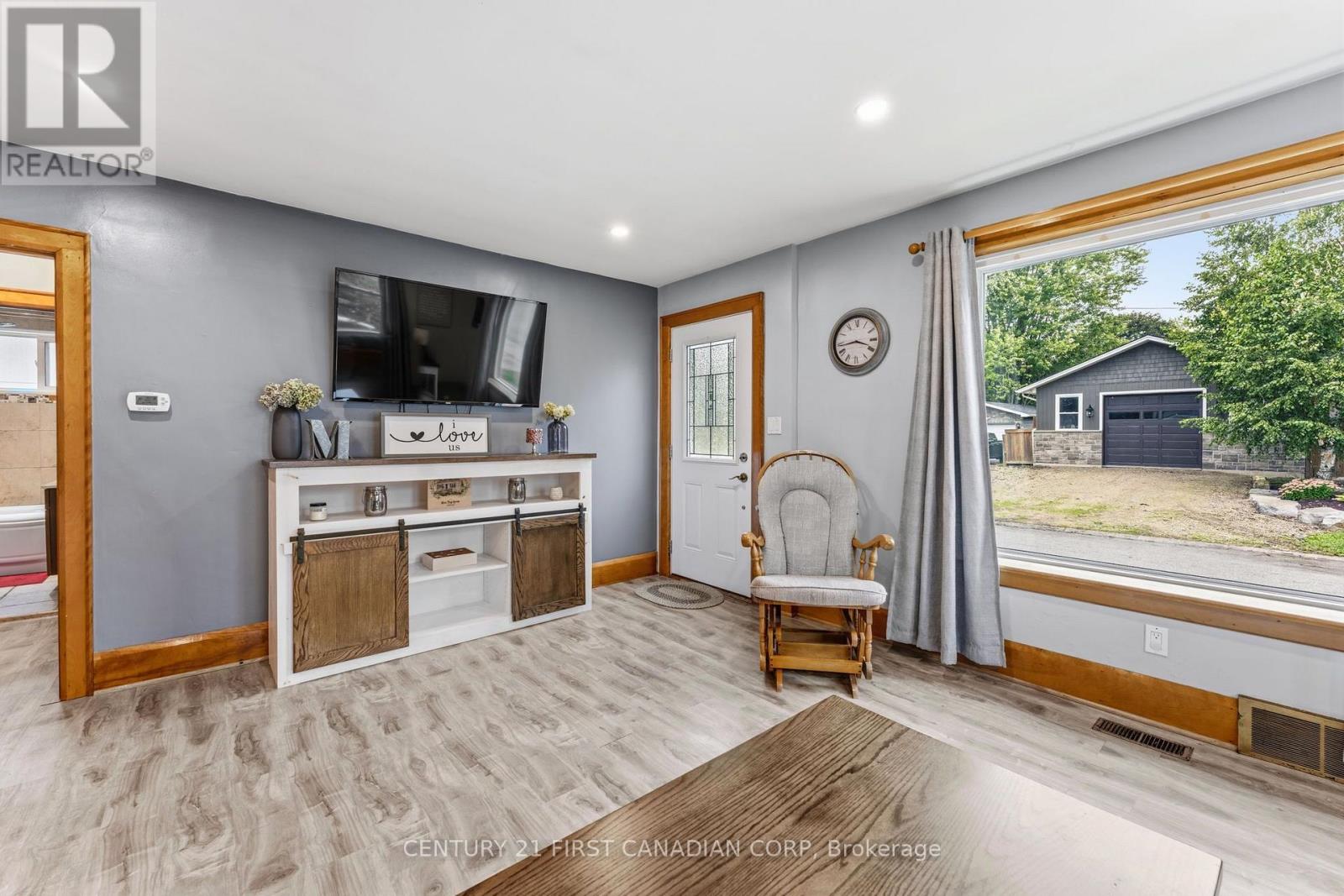 198 TRAFALGAR STREET - 7