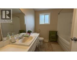 4953 Telqua Drive, 108 Mile Ranch, BC V0K2E1 Photo 12