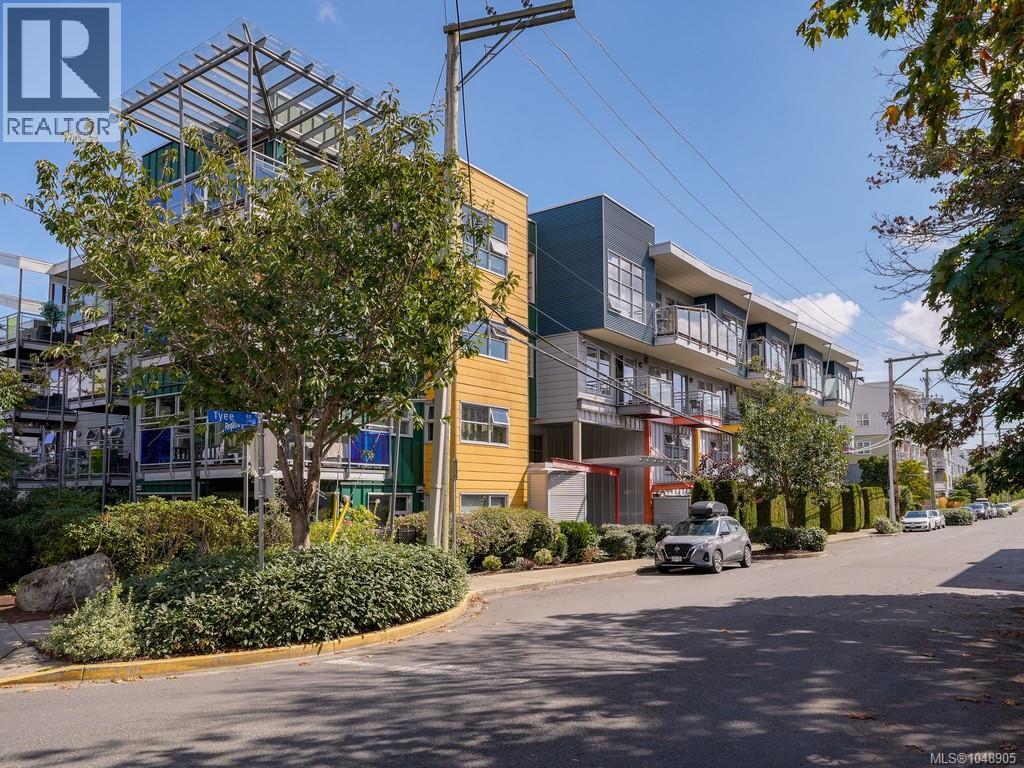 #401 797 Tyee Rd - 33