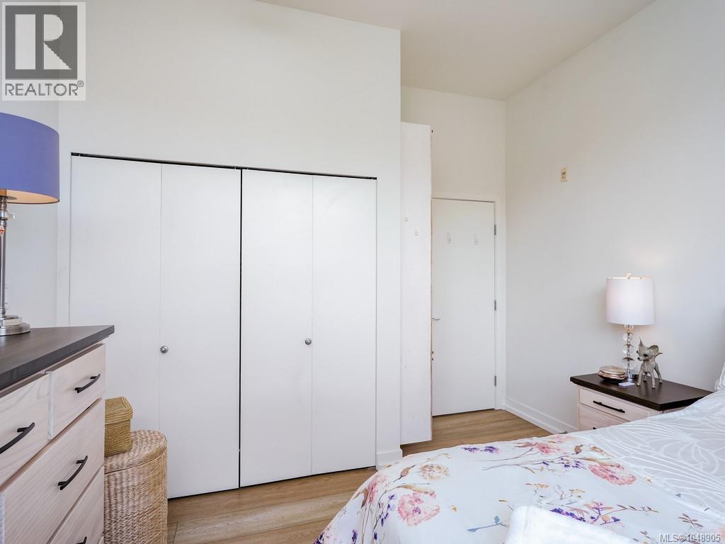 #401 797 Tyee Rd - Image 14