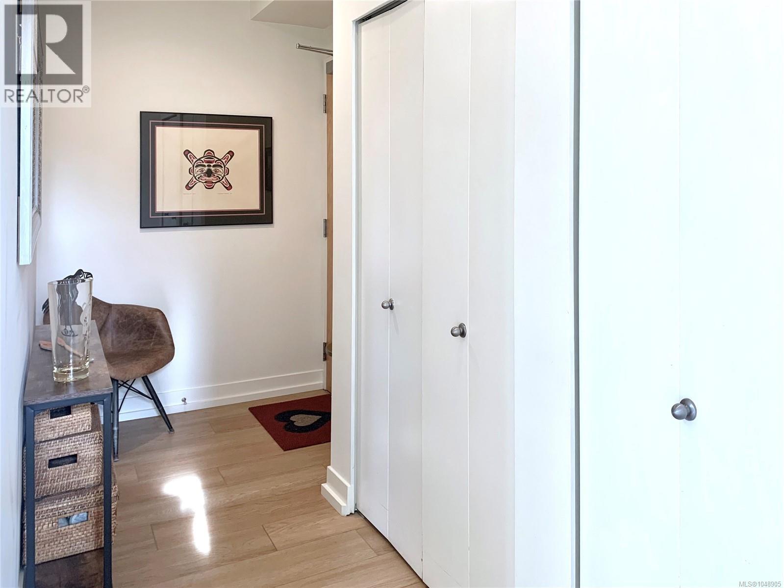 #401 797 Tyee Rd - Image 18
