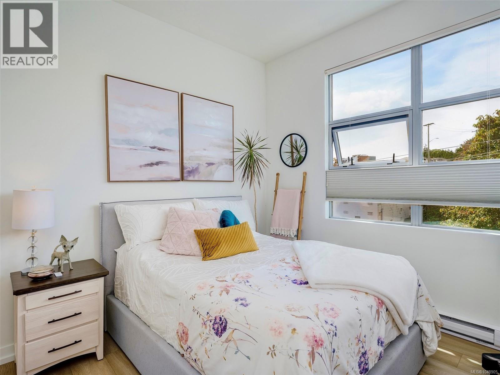 #401 797 Tyee Rd - 12