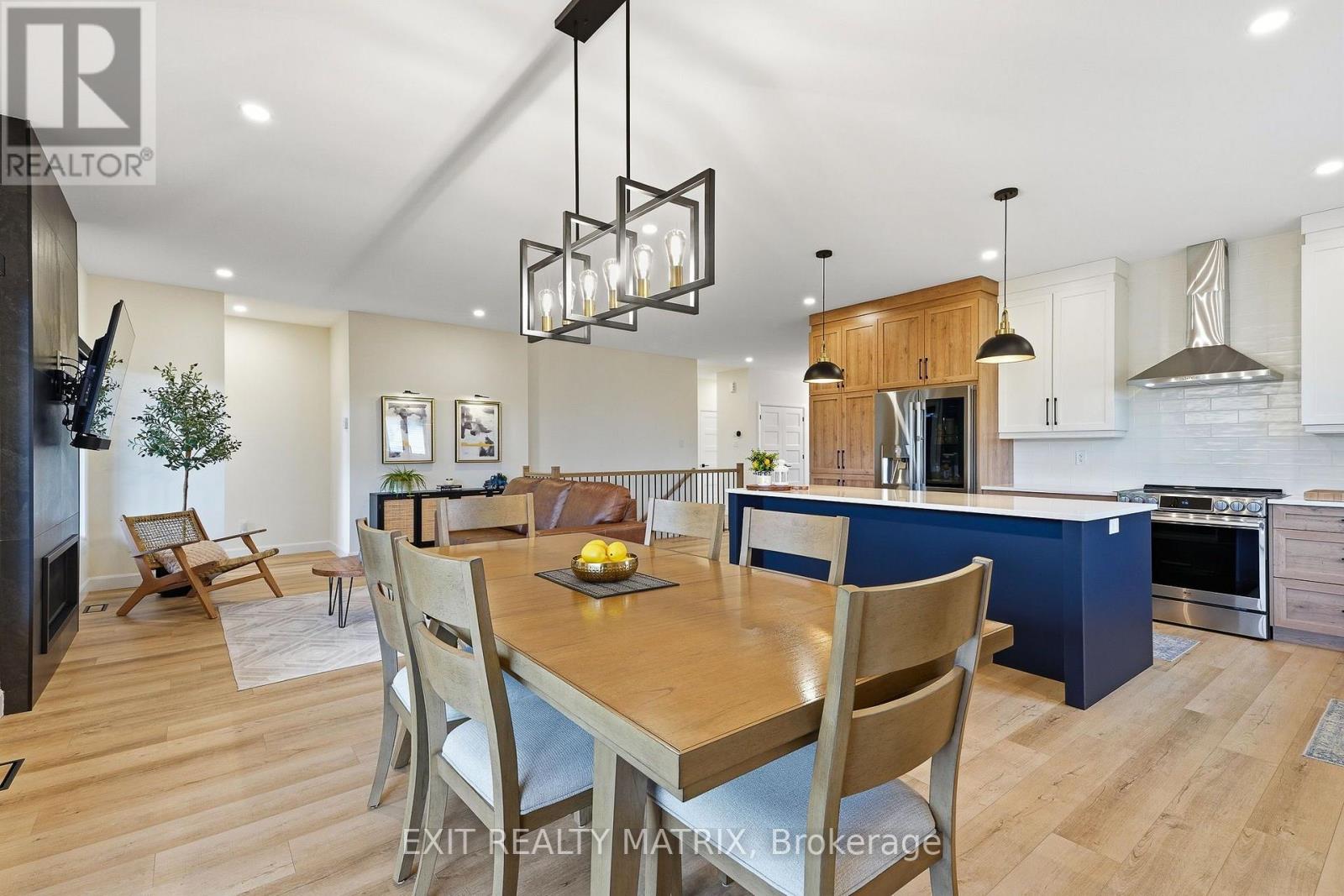 256 TRUDEAU CRESCENT - 10