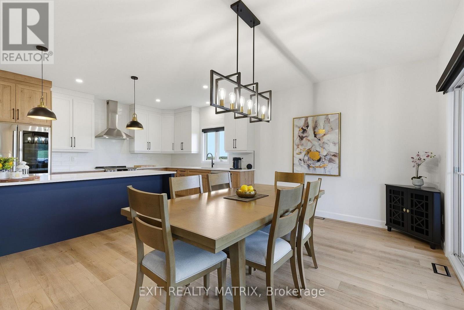 256 TRUDEAU CRESCENT - 11