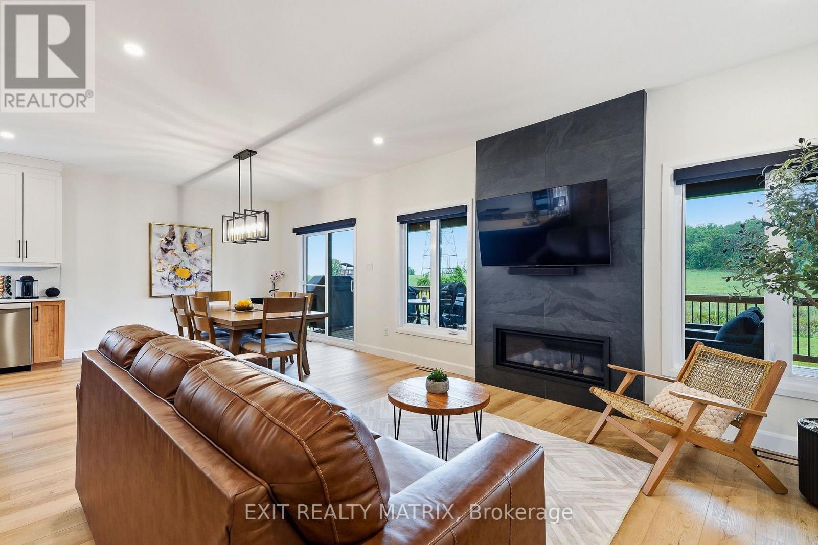 256 TRUDEAU CRESCENT - 14