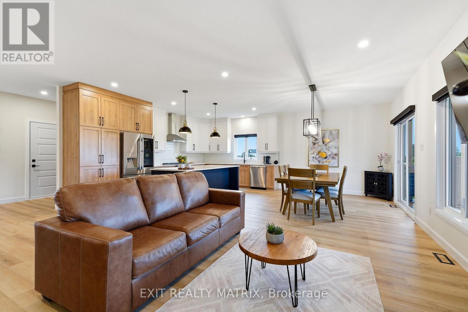 256 TRUDEAU CRESCENT - 15