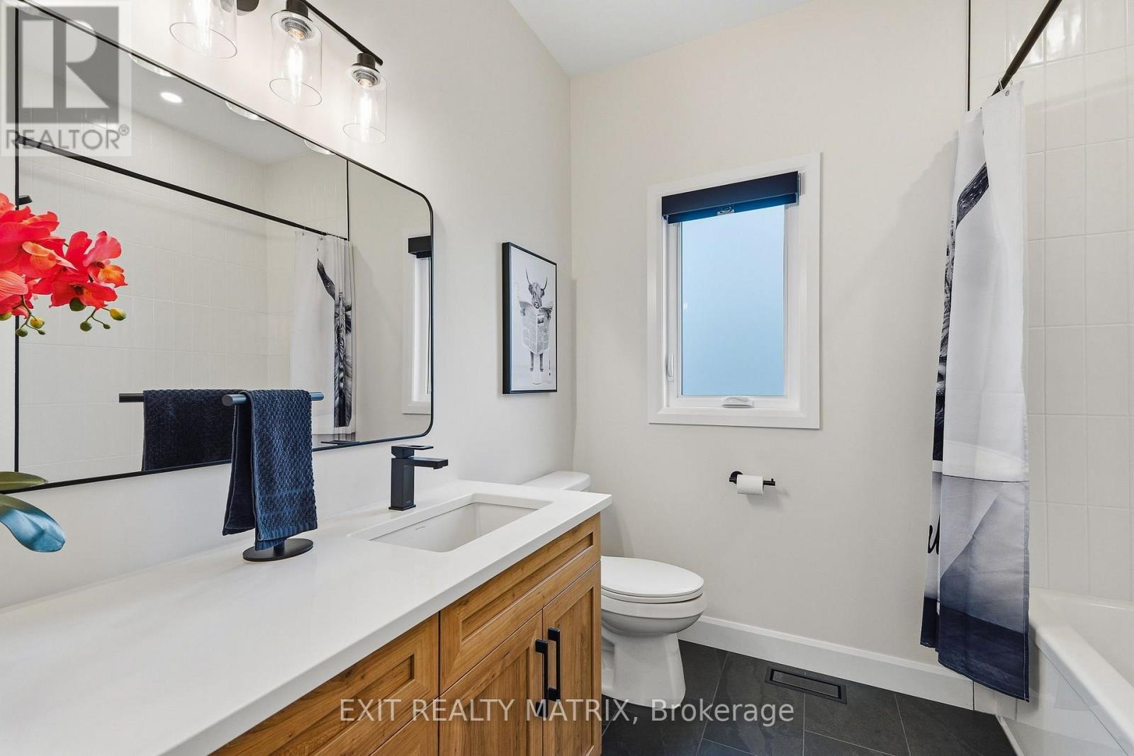 3 Bed, 3 Bath House for Sale in Russell – 256 TRUDEAU CRESCENT, Russell – MLS# X13768558 - Image 23