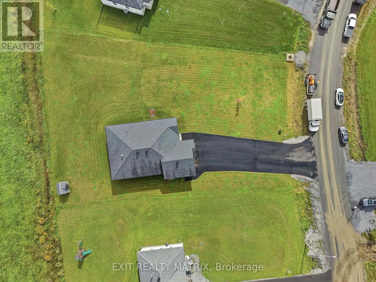 3 Bed, 3 Bath House for Sale in Russell – 256 TRUDEAU CRESCENT, Russell – MLS# X13768558 - Image 38