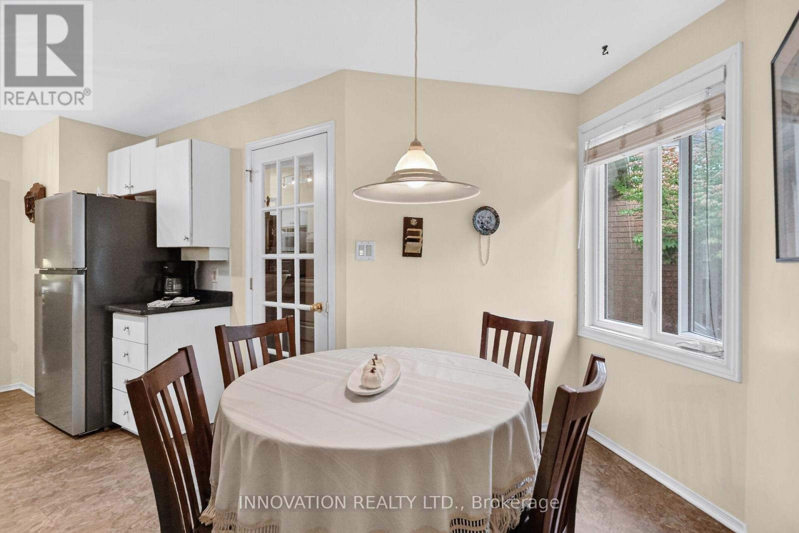 16 HEATHER GLEN COURT - 10