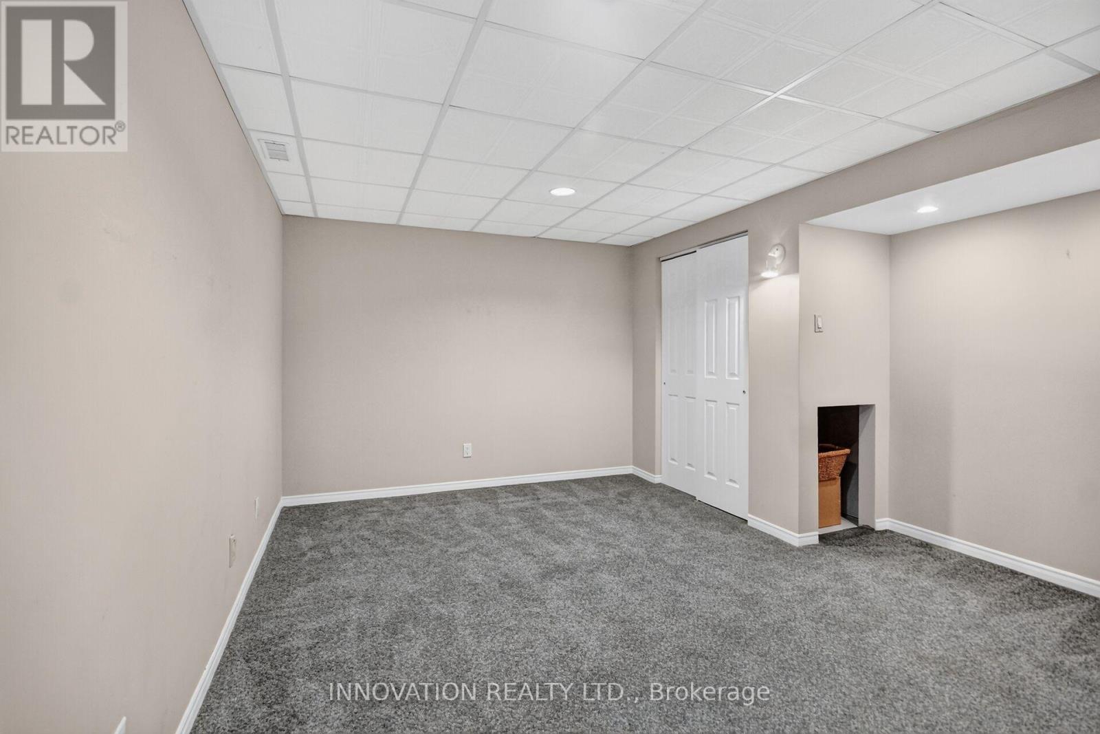 16 HEATHER GLEN COURT - 40