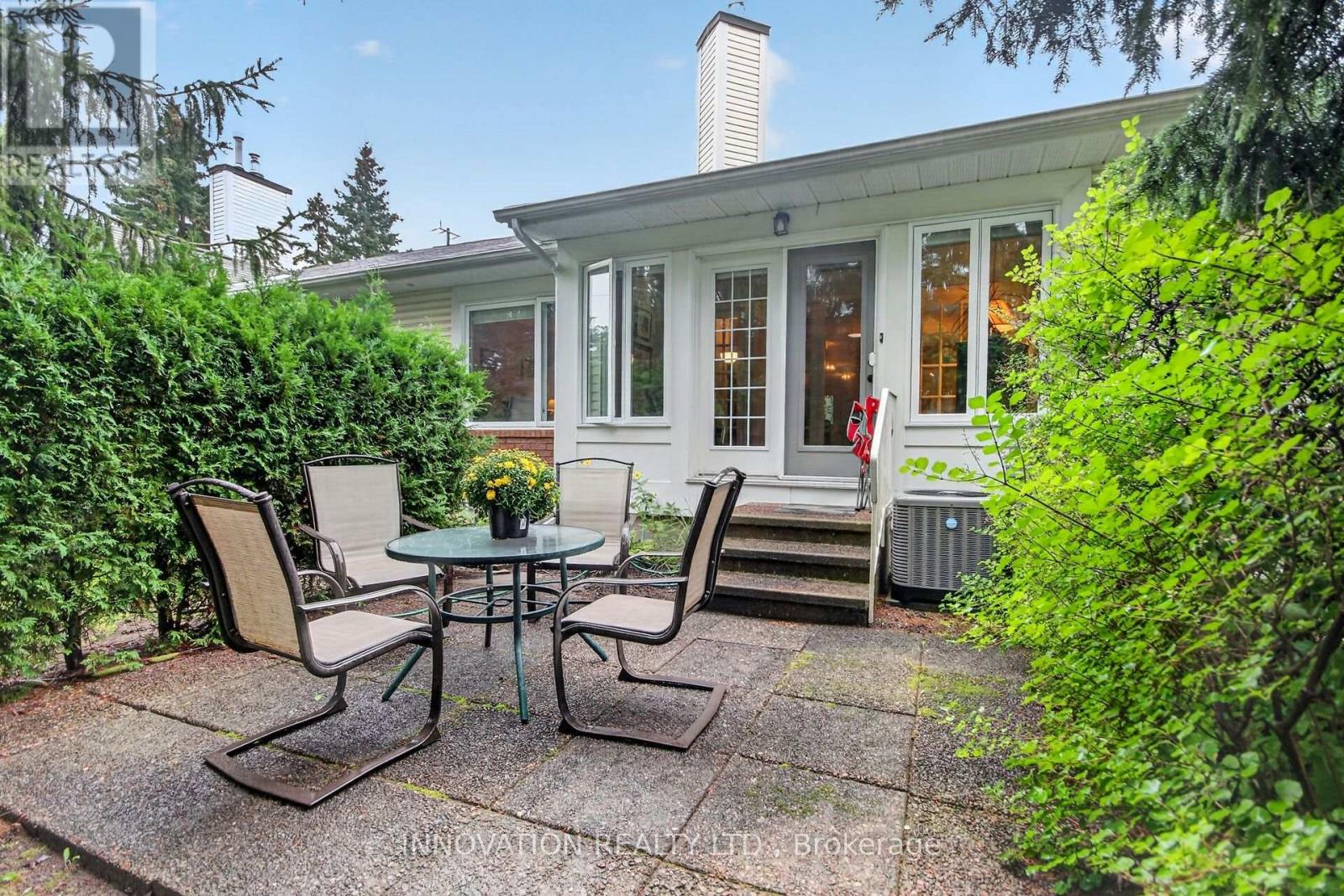 16 HEATHER GLEN COURT - 5