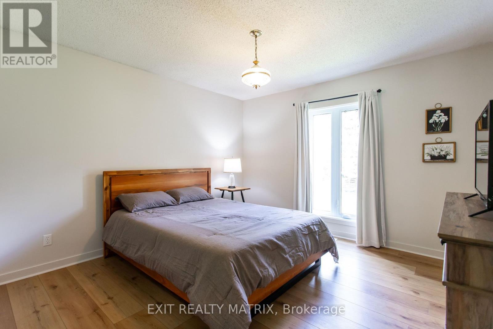 2 Bed, 1 Bath House for Sale in Russell – 207 MARION STREET, Russell – MLS# X13768638 - Image 21