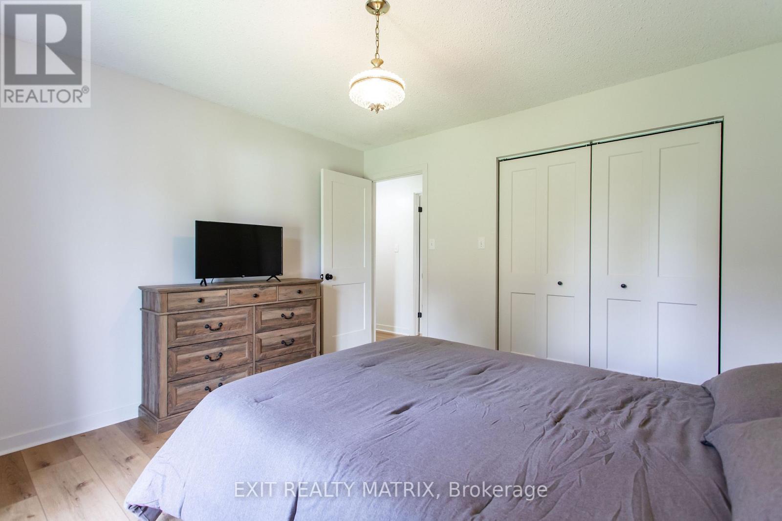 2 Bed, 1 Bath House for Sale in Russell – 207 MARION STREET, Russell – MLS# X13768638 - Image 23