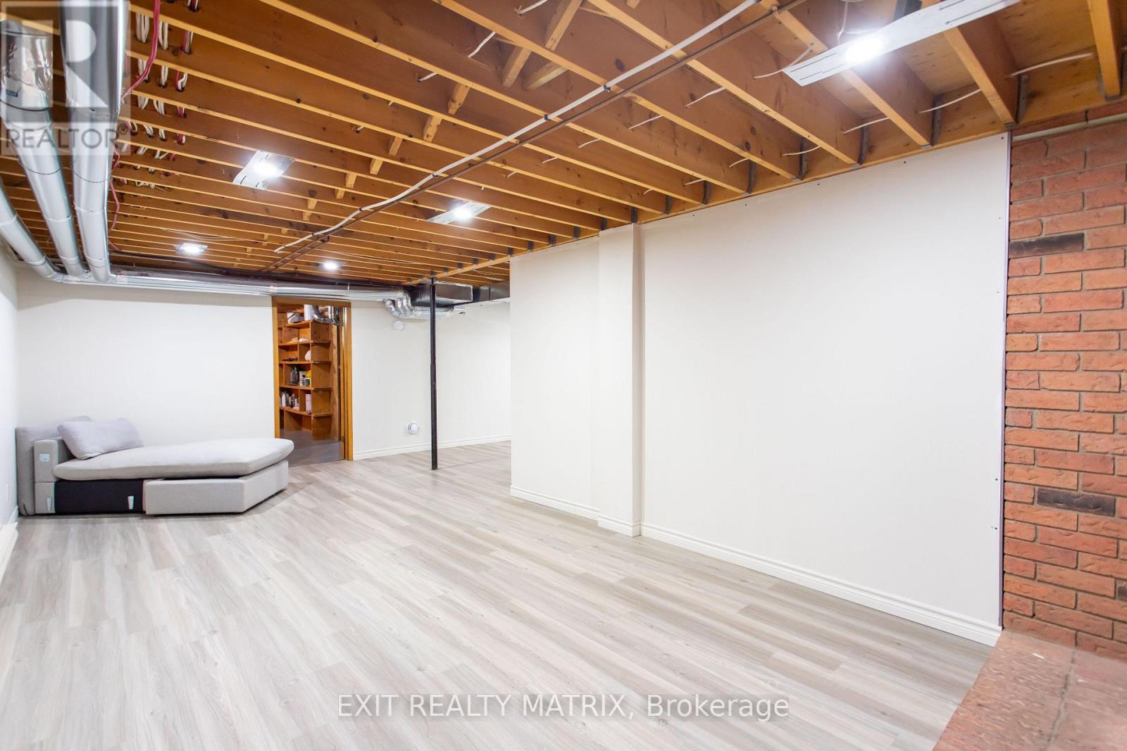 2 Bed, 1 Bath House for Sale in Russell – 207 MARION STREET, Russell – MLS# X13768638 - Image 30