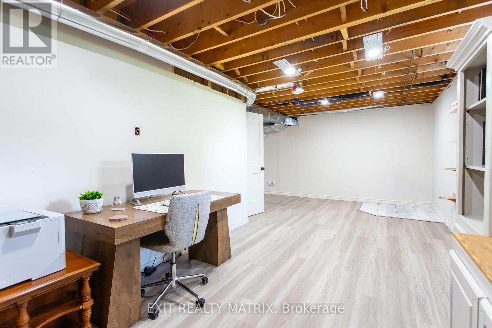 2 Bed, 1 Bath House for Sale in Russell – 207 MARION STREET, Russell – MLS# X13768638 - Image 33