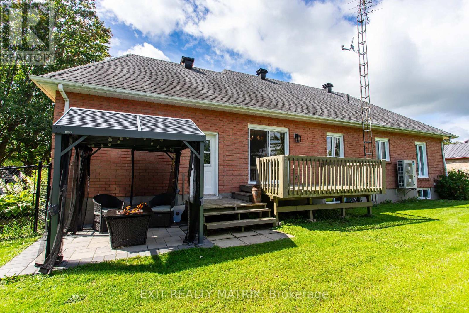 2 Bed, 1 Bath House for Sale in Russell – 207 MARION STREET, Russell – MLS# X13768638 - Image 37