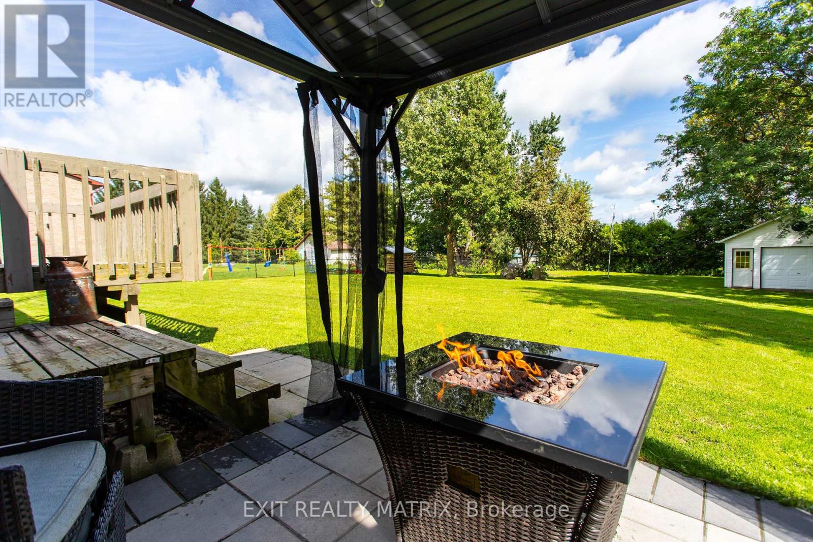 2 Bed, 1 Bath House for Sale in Russell – 207 MARION STREET, Russell – MLS# X13768638 - Image 38