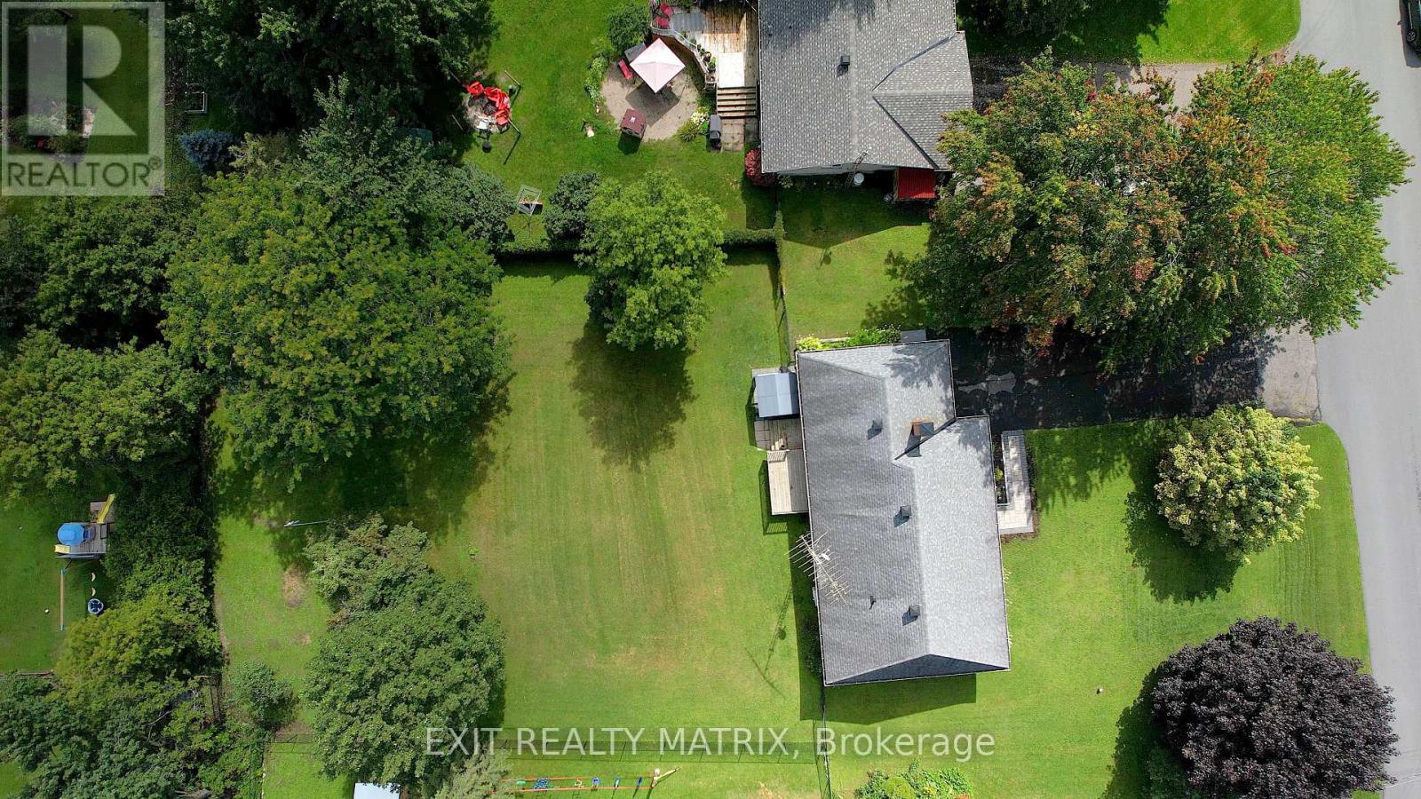 2 Bed, 1 Bath House for Sale in Russell – 207 MARION STREET, Russell – MLS# X13768638 - Image 41