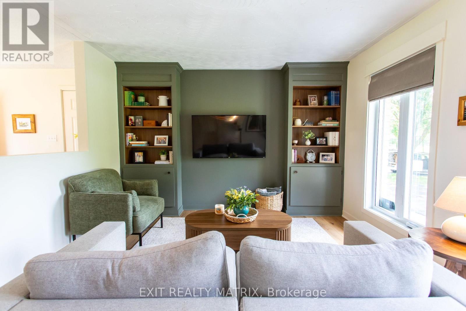 207 MARION STREET, Russell — photo 6