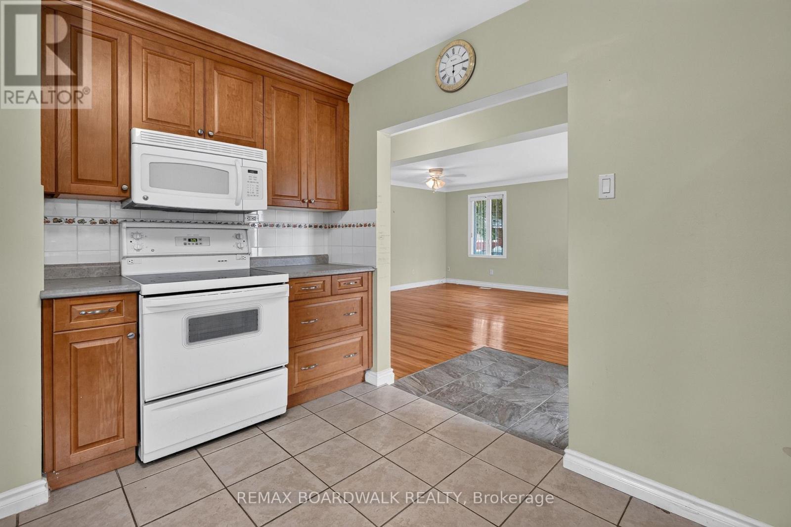 583 DONALD STREET - Image 14