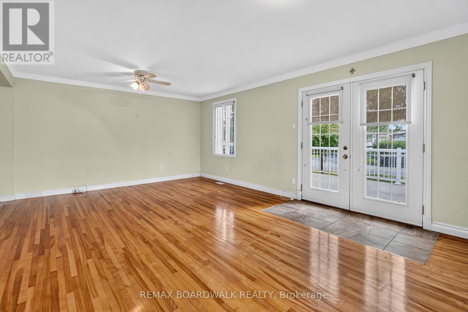 583 DONALD STREET - 16