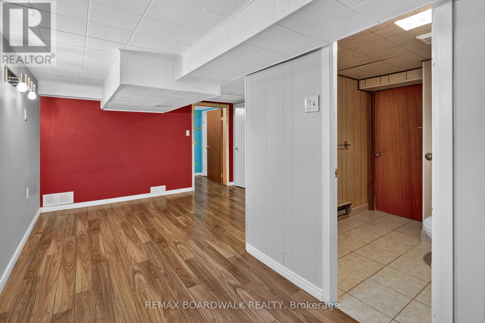 583 DONALD STREET - 35