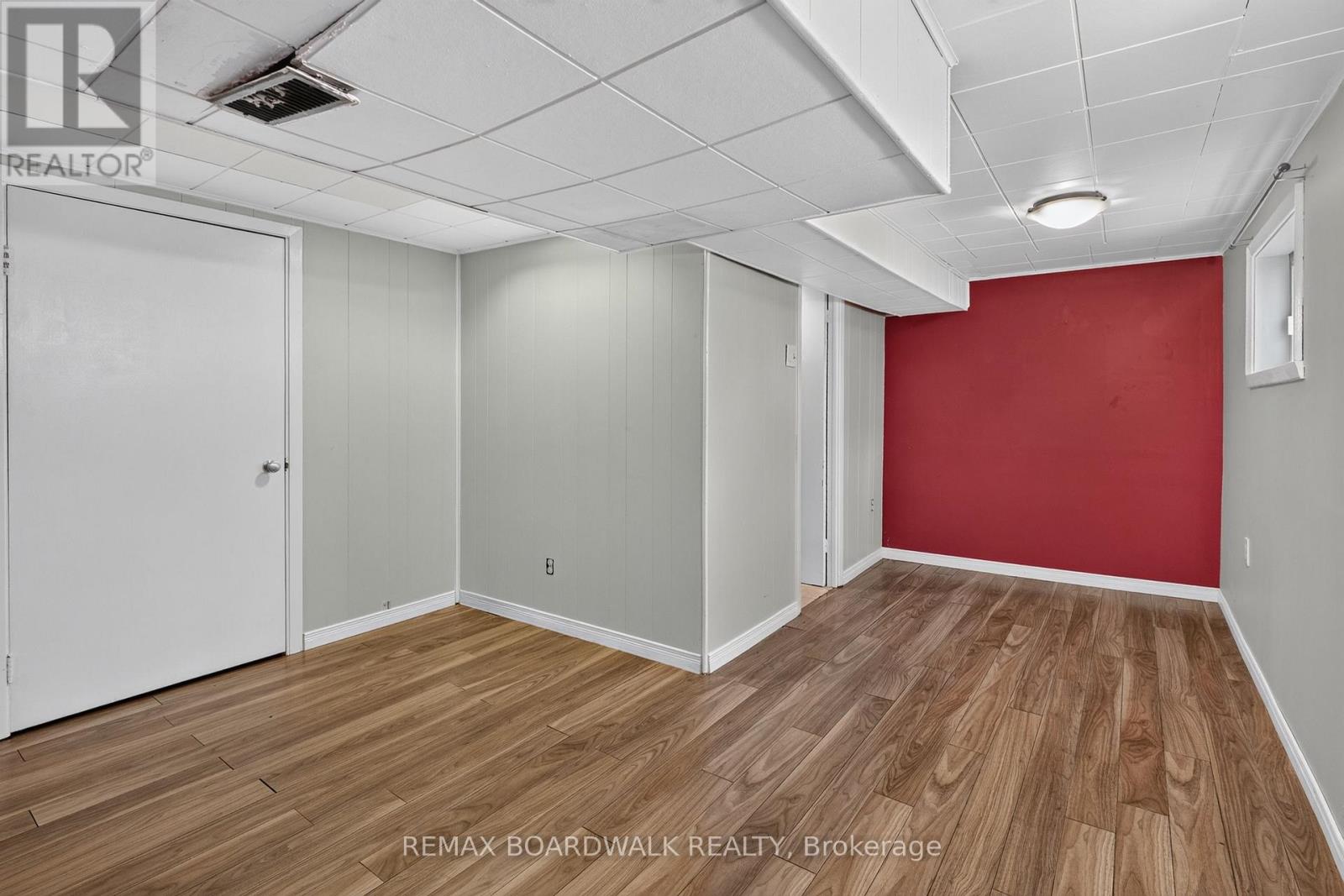 583 DONALD STREET - 36