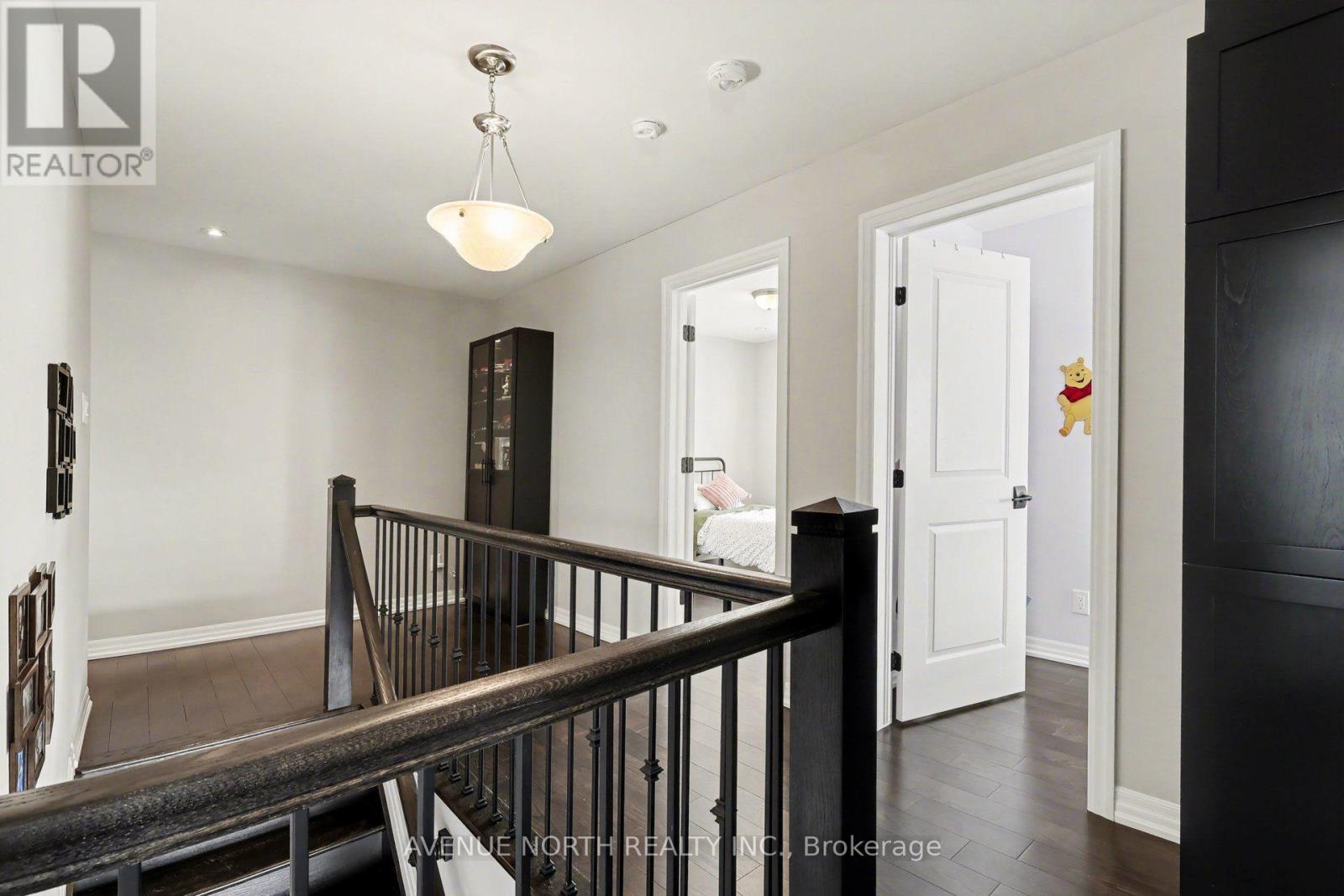 4 Bed, 3 Bath House for Sale in Ottawa – 120 MANDALAY STREET, Ottawa – MLS# X13768672 - Image 20