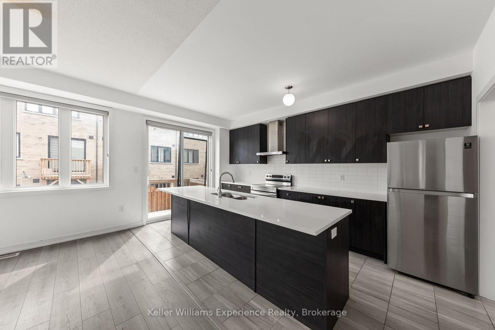 115 BLUE FOREST CRESCENT - 8