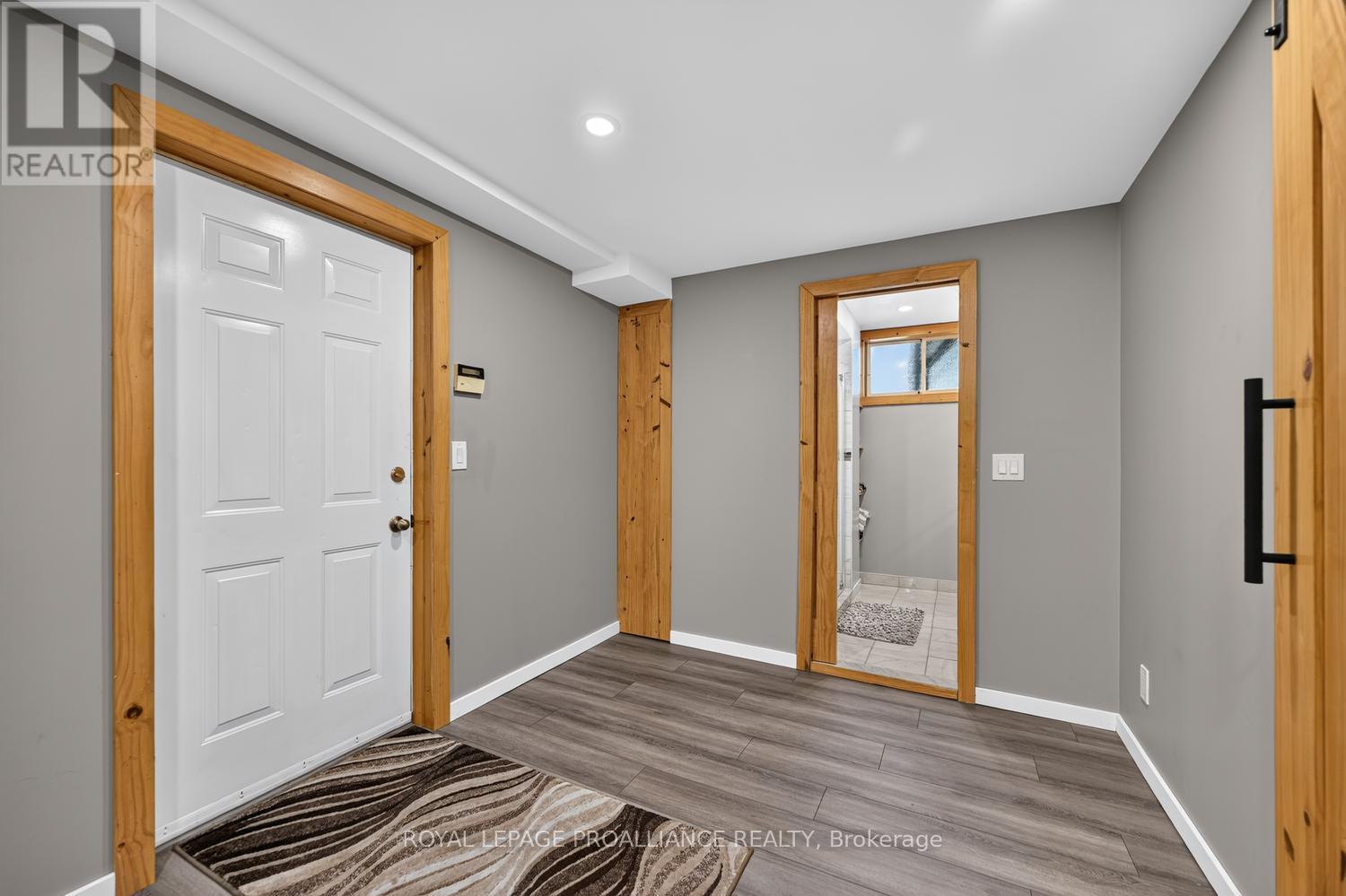 132 KINGSTON CRESCENT - 25