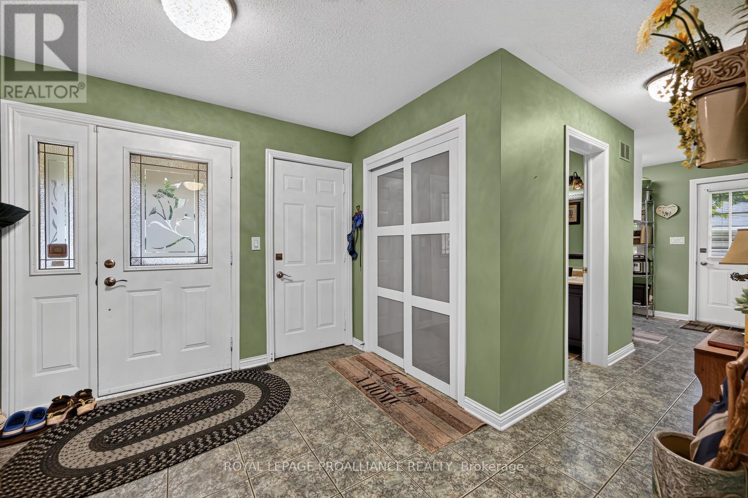 132 KINGSTON CRESCENT, Prescott — photo 3