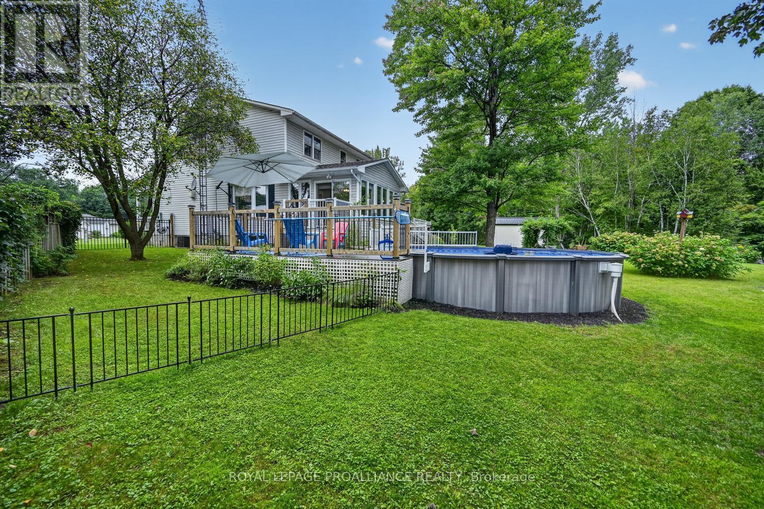 132 KINGSTON CRESCENT - Image 36