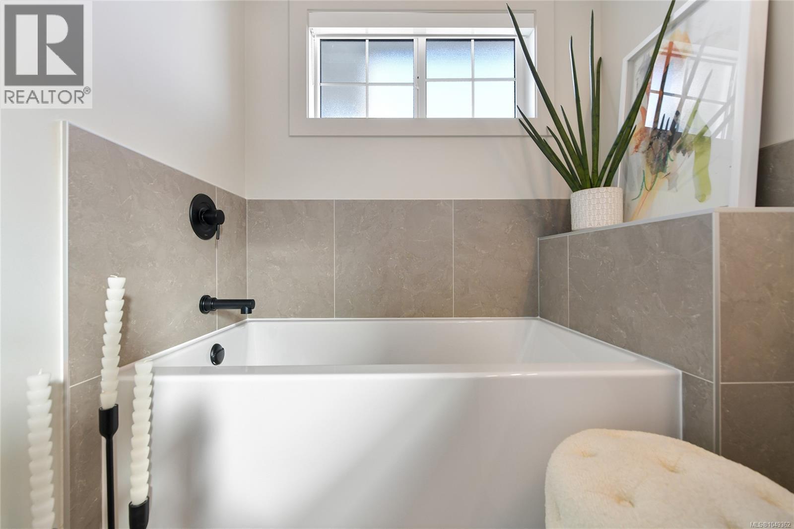 2549 Alabaster Crt, Langford