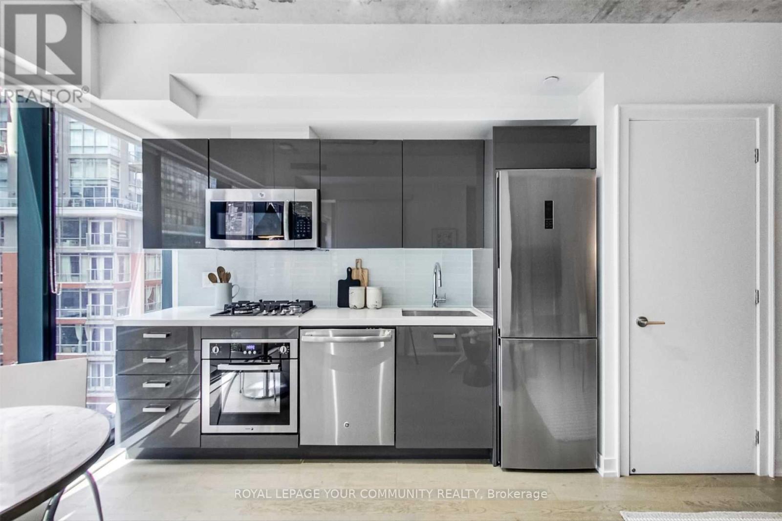 #403 11 CHARLOTTE STREET - 2