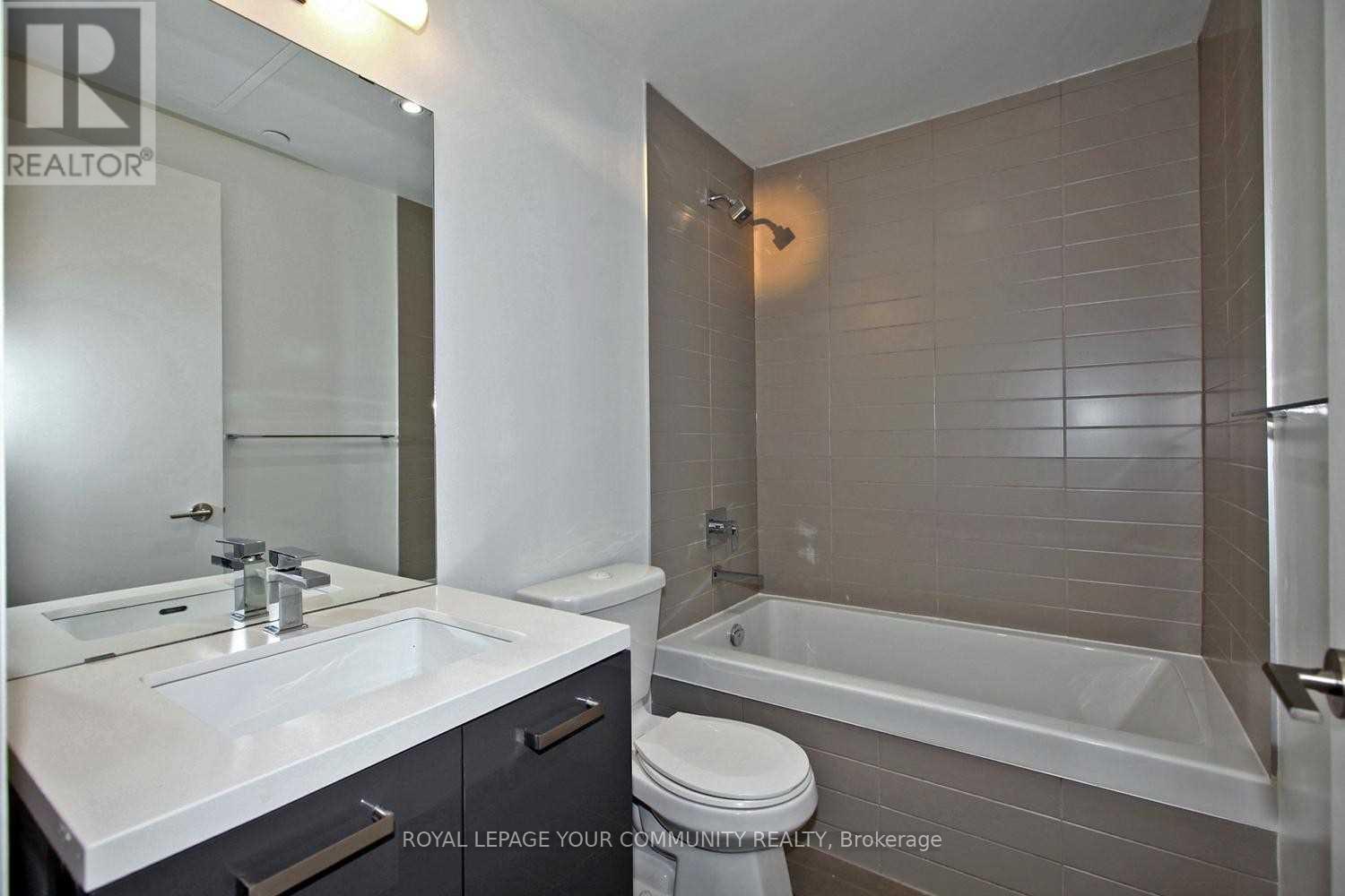 #403 11 CHARLOTTE STREET - 6