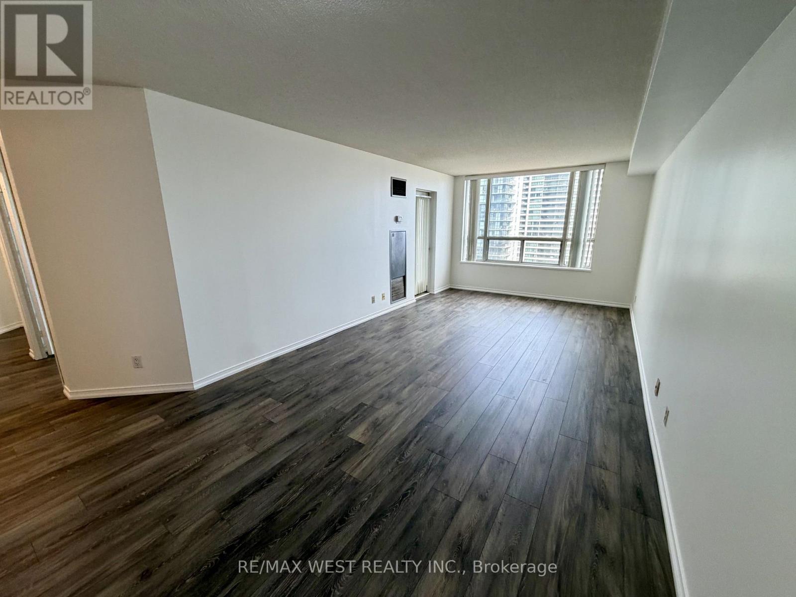 #2405 100 UPPER MADISON AVENUE - 10