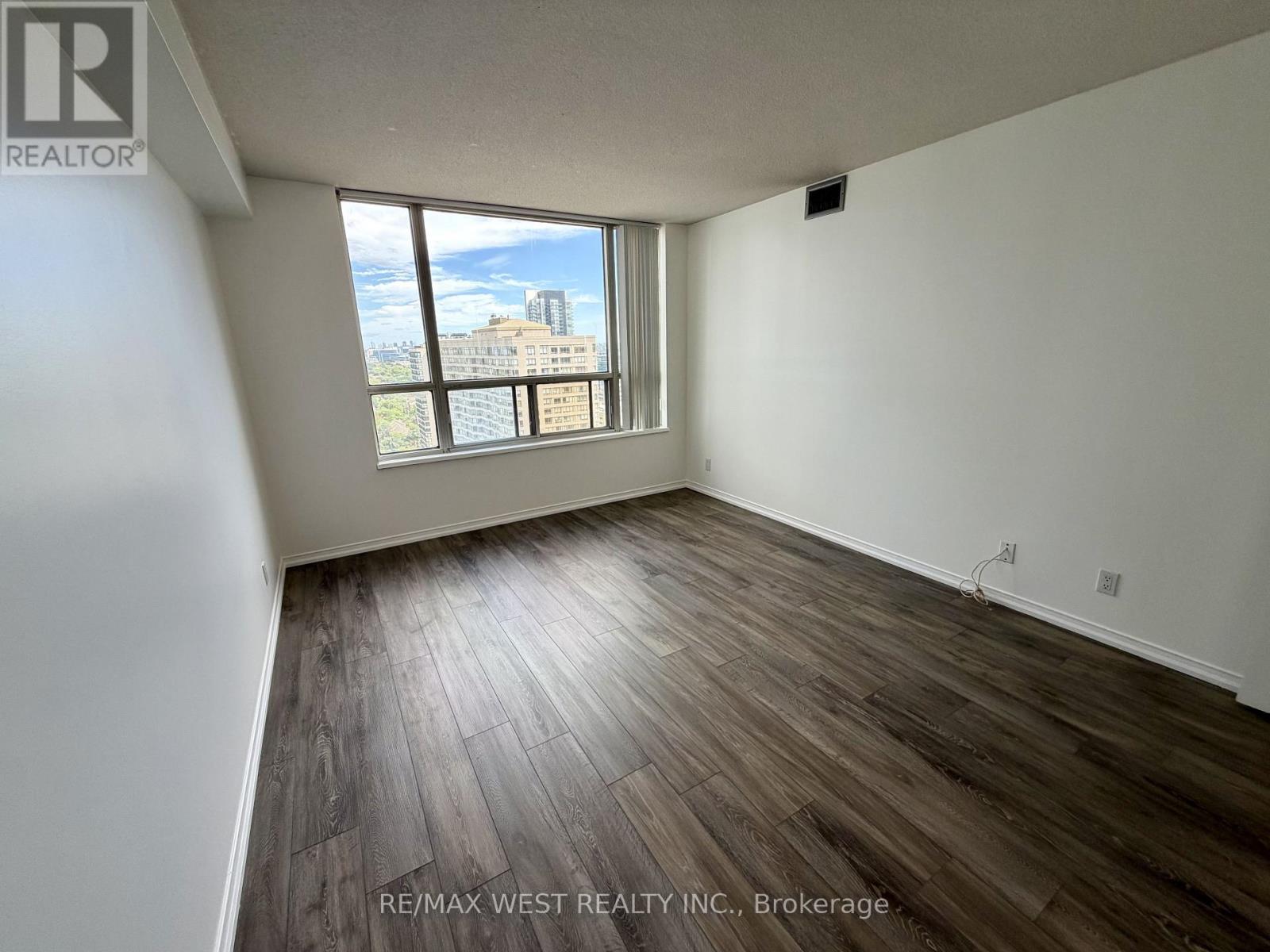 #2405 100 UPPER MADISON AVENUE - 15